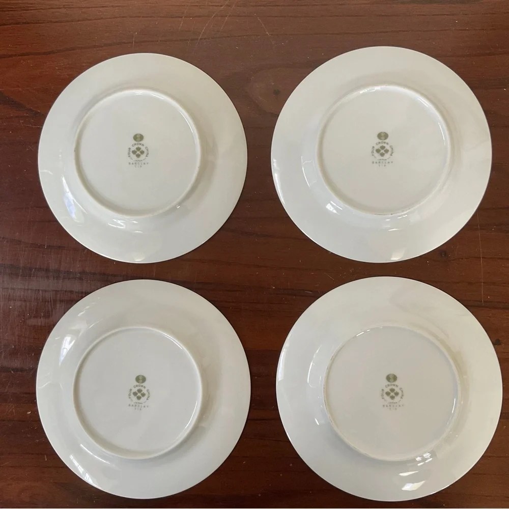 Four Crown China four bread